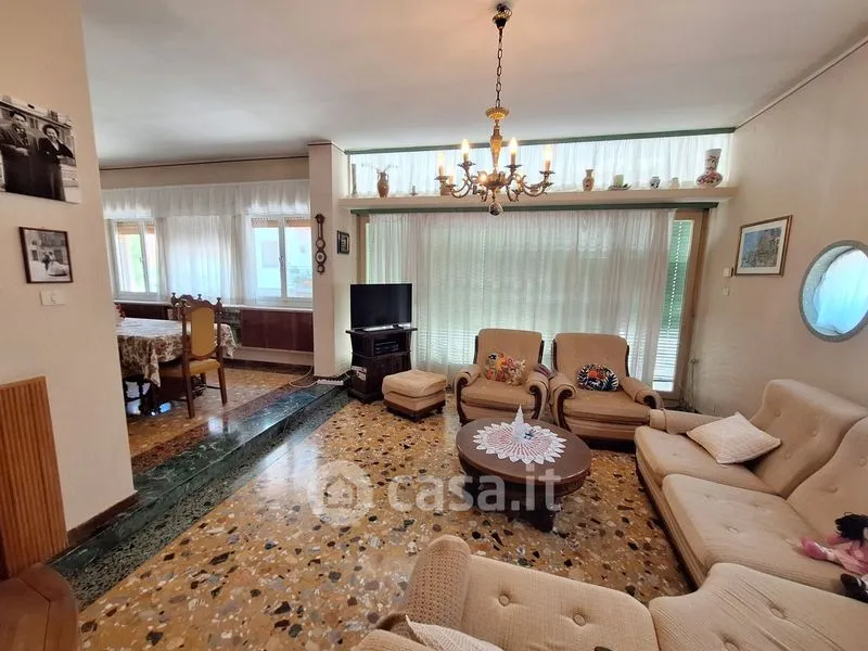 Elutuba - 1950s Villa with Garden in Spilimbergo