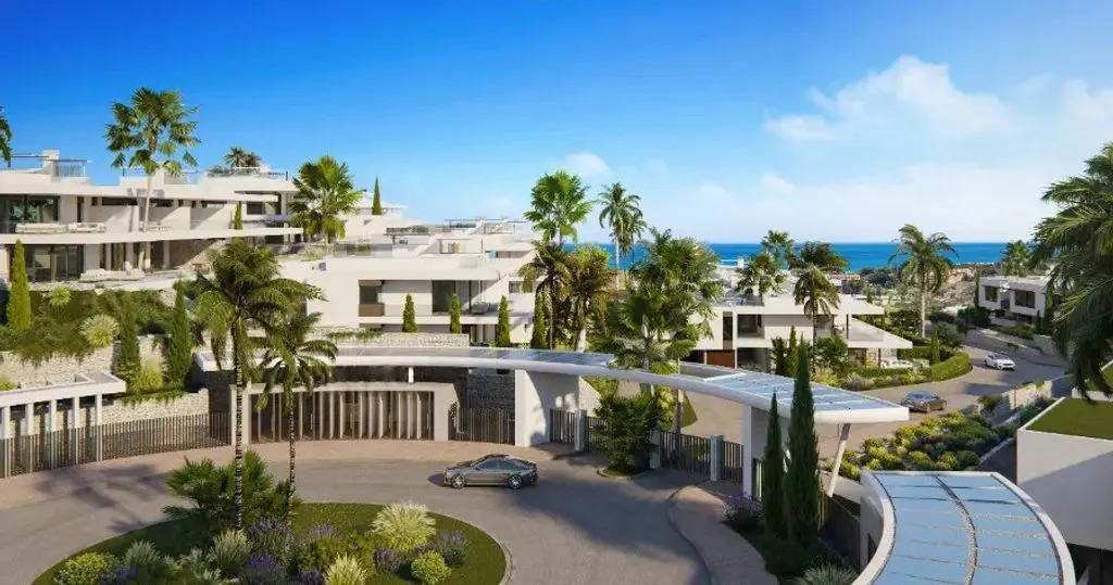 Exterior - Luxury Penthouse with Mountain View in Marbella