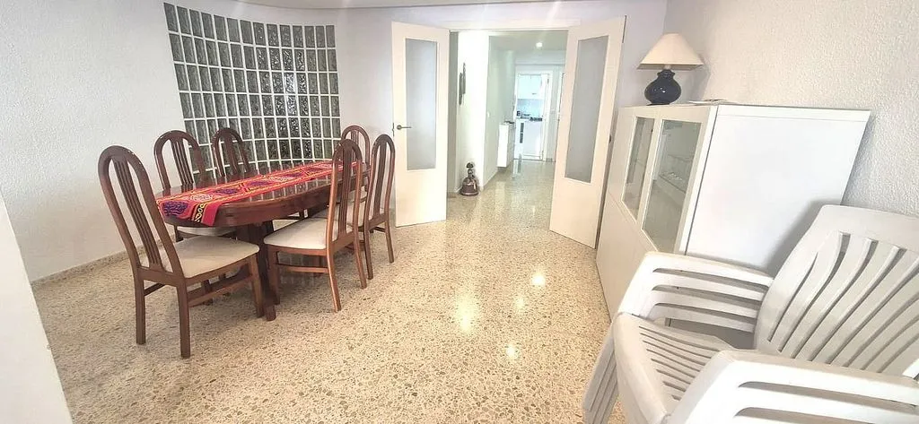Söögituba - Apartment with Pool and Sea View in Daimús