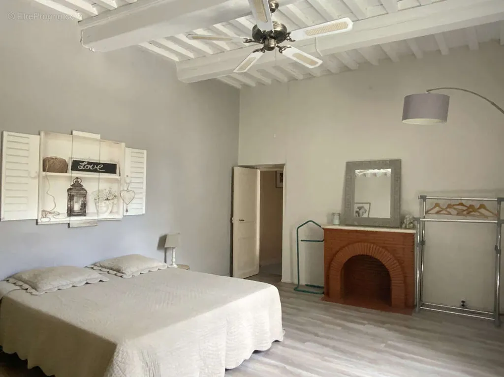Bedrooms - 19th-Century Mas with Pool in Charming Village