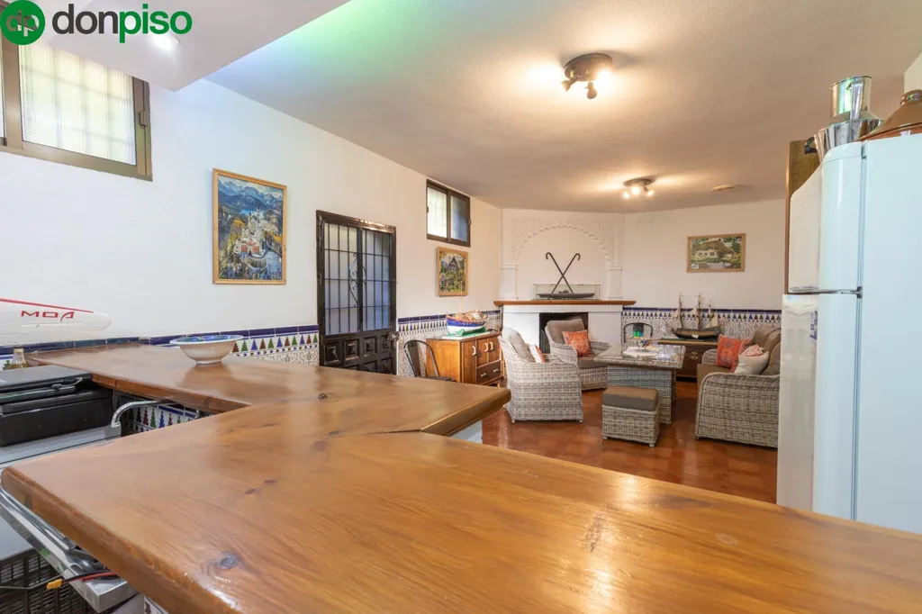 Cuisine - Chalet with Private Pool in Calle del Abedul