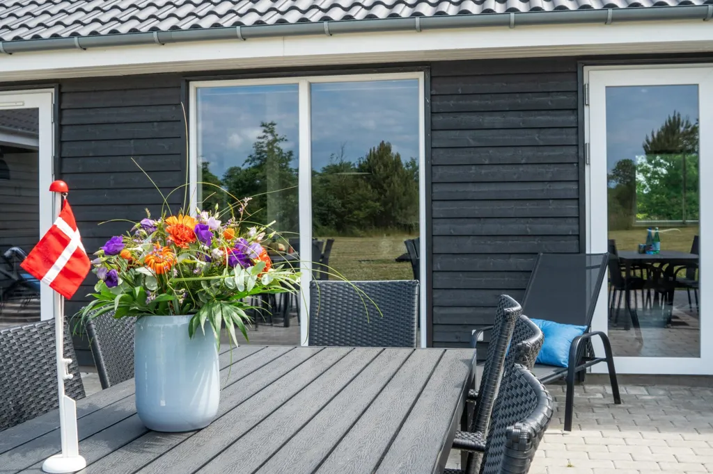 Terrazza - Vacation Home with Pool near Grenå Strand