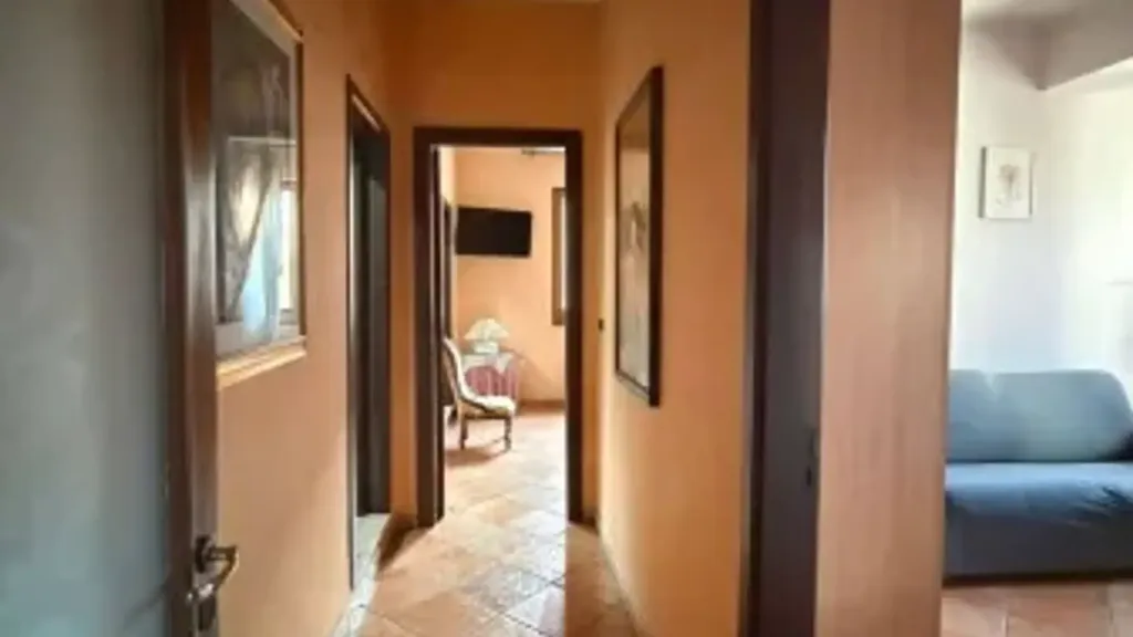 Entrée - Modern Apartment with Balcony in Avella