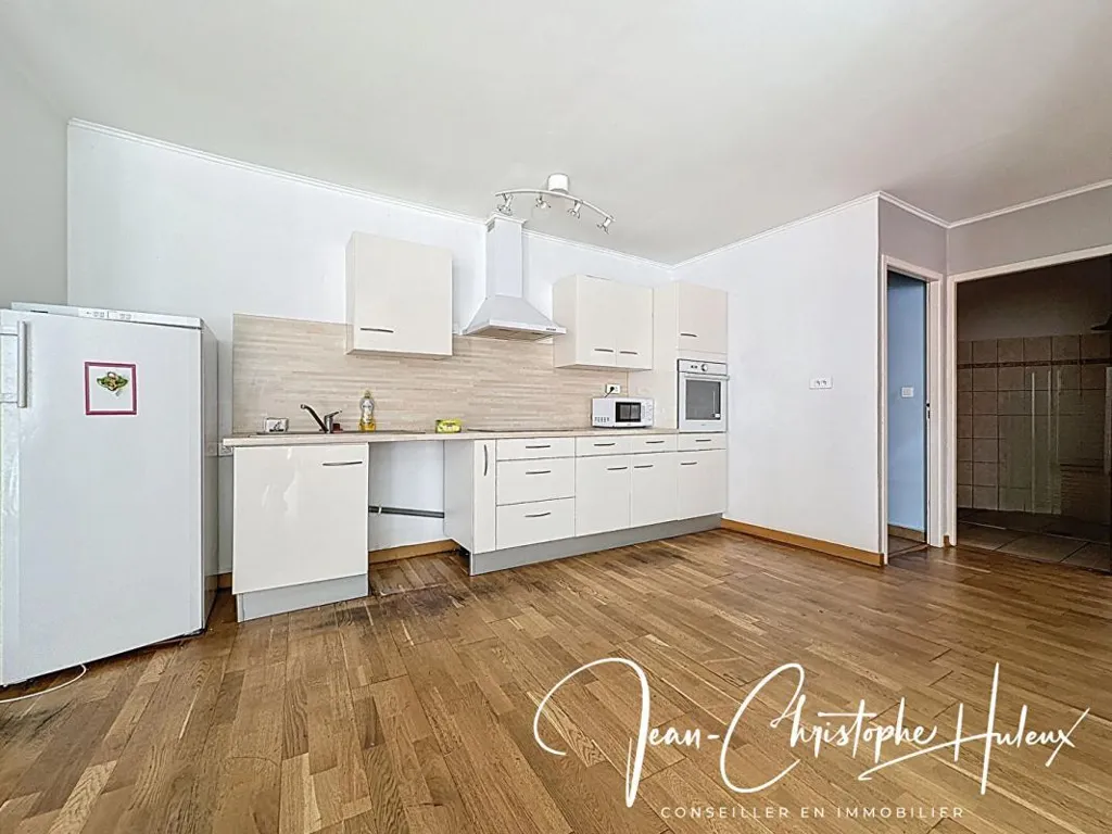Köök - Charming Bungalow with Garden in Saint Baudile