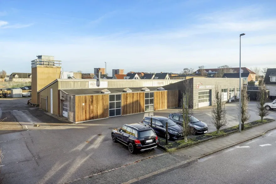 Esterno - Mixed-Use Property with Development Potential in Frederikshavn