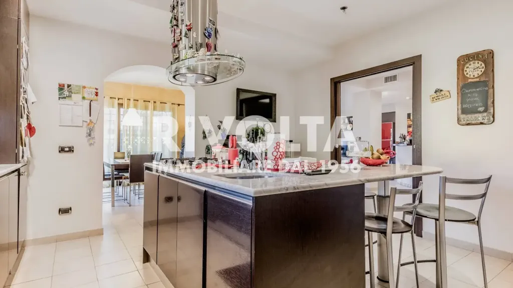 Cuisine - Terraced Villa with Panoramic Terrace in Guidonia Montecelio