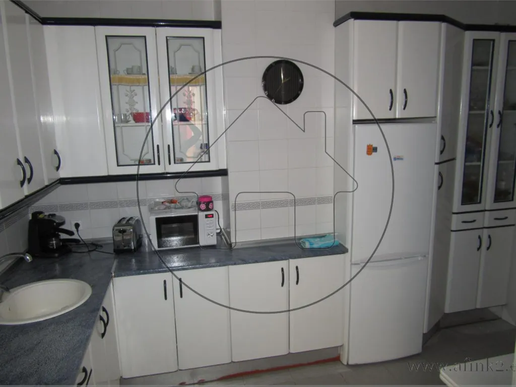 Cuisine - Student-Friendly Flat with Terrace in Zona Huerto Paco