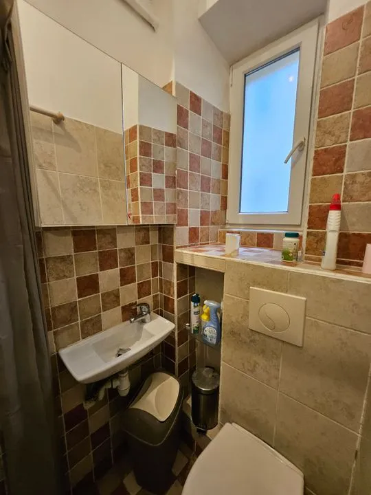 Salles de bain - Studio Meublé à Louer à Ajaccio