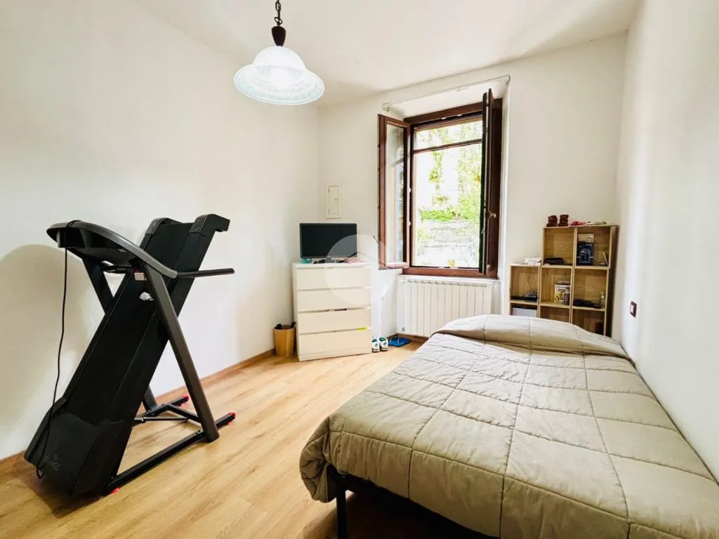Chambres - Rear-Facing Apartment with Garden in Viterbo