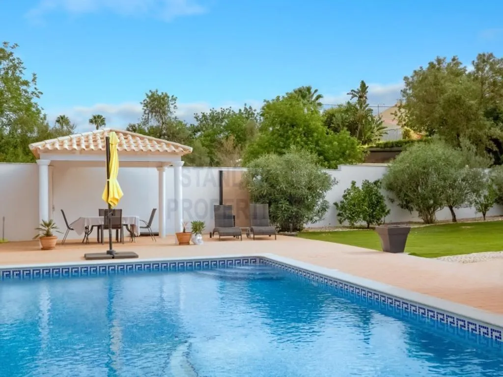Piscina - Luxury Villa with Pool in Vilamoura