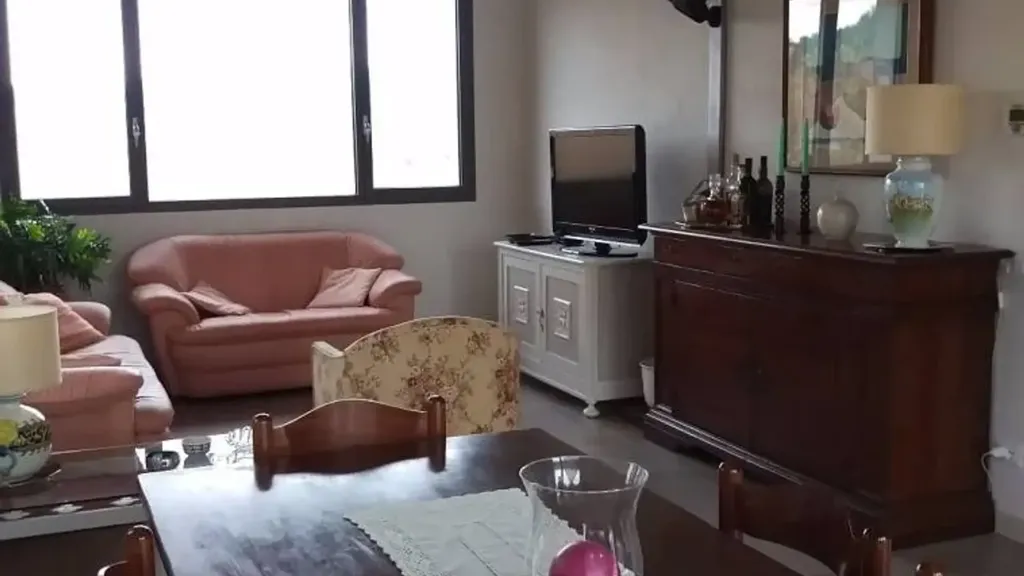 Elutuba - Newly Built Apartment with Garden in Certaldo