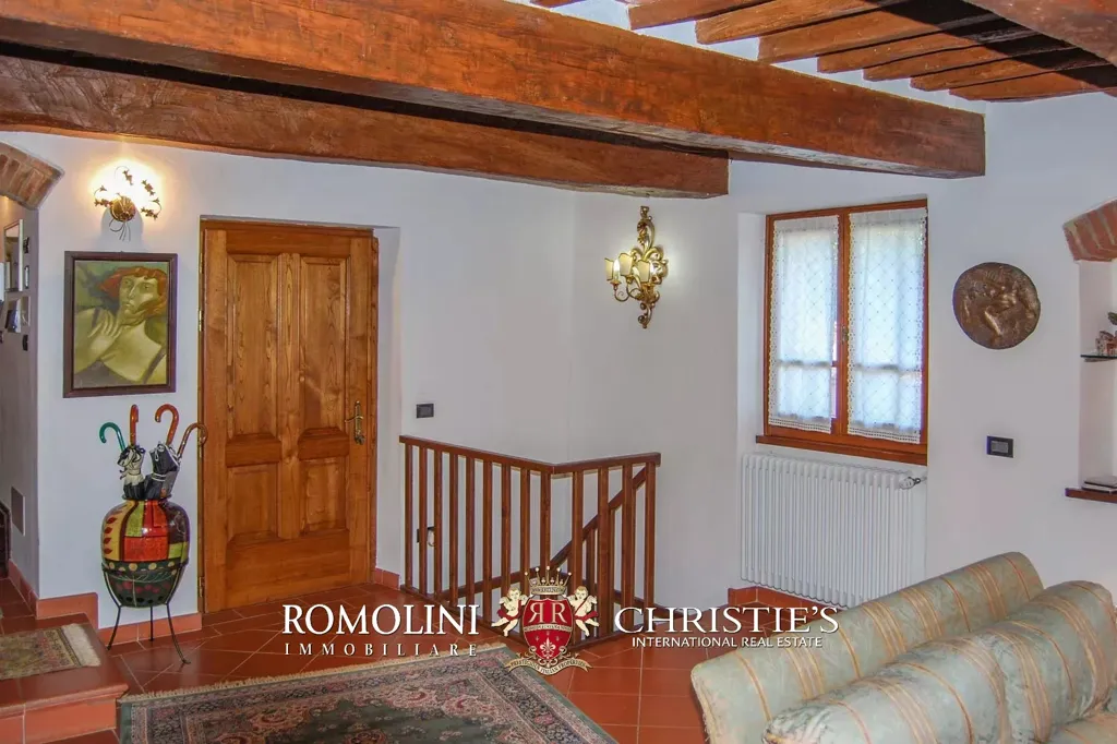 Elutuba - Estate with Vineyard in Anghiari, Tuscany