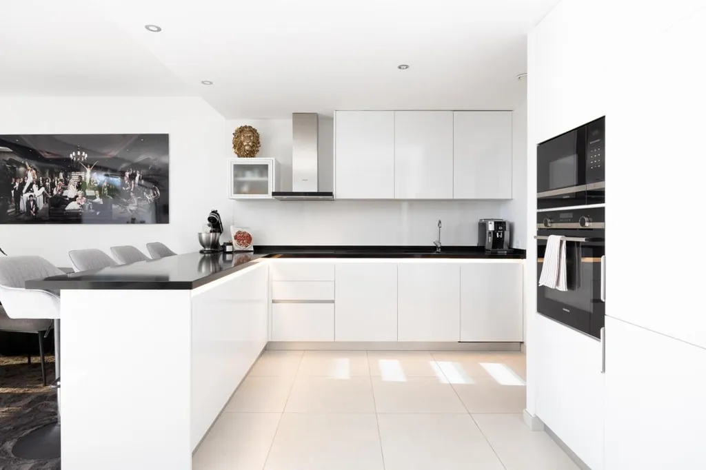 Cuisine - Terraced House with Rooftop Solarium in Estepona