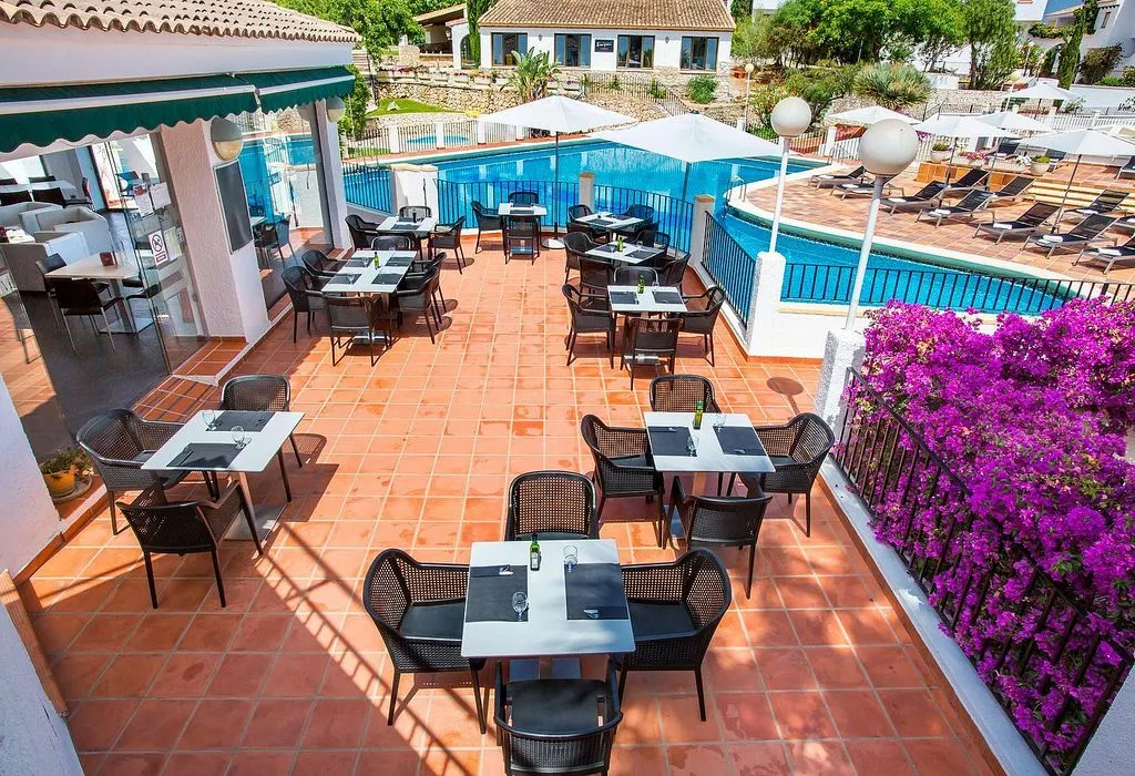 Bassein - Apartment with Pool and Terrace in Pego