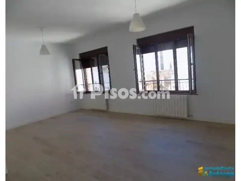 Pièces - Fully Renovated Flat with Terrace in Pío Gullón