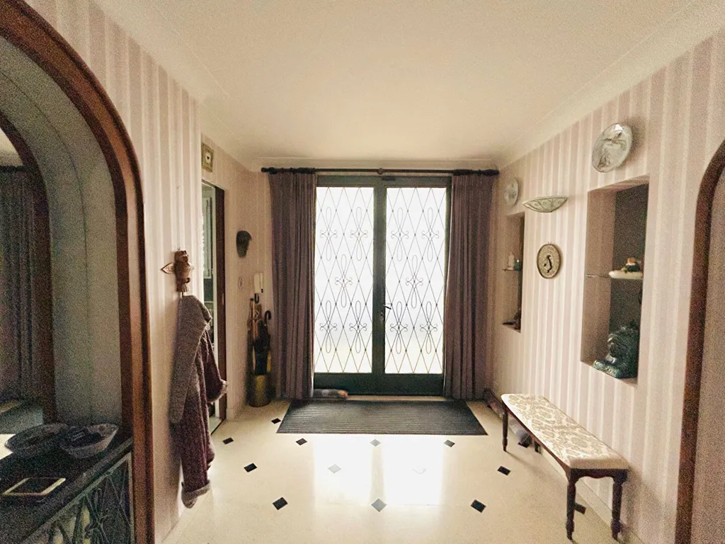 Entrée - Maison de Plain-Pied avec Terrain Arboré à Orvault