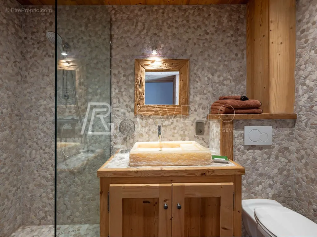 Salles de bain - Chalet avec Vue Panoramique en Val d'Arly
