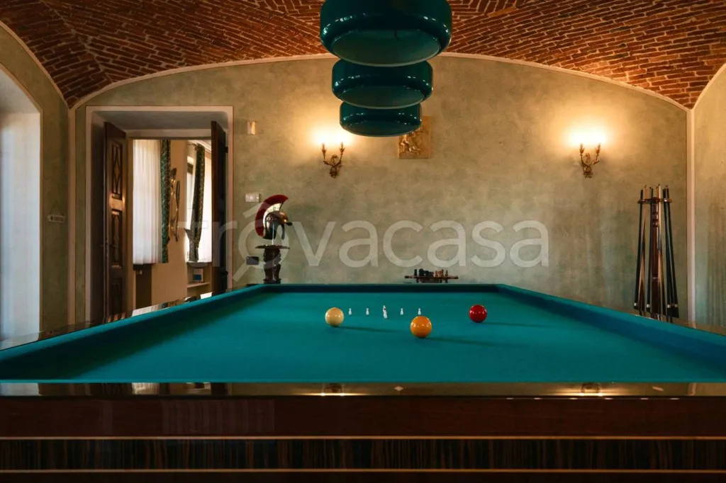 Toad - Historic Villa with Unique Fountain in Cuneo
