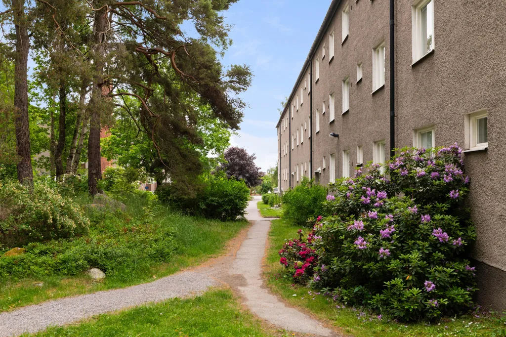 Extérieur - Apartment with Balcony in Liseberg, Älvsjö