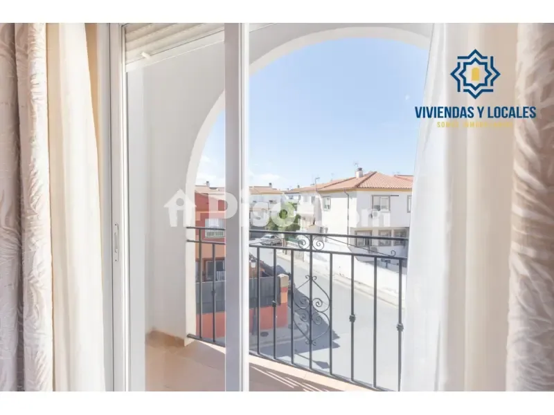 Rõdu - Twin-Storey House with Pool in Híjar