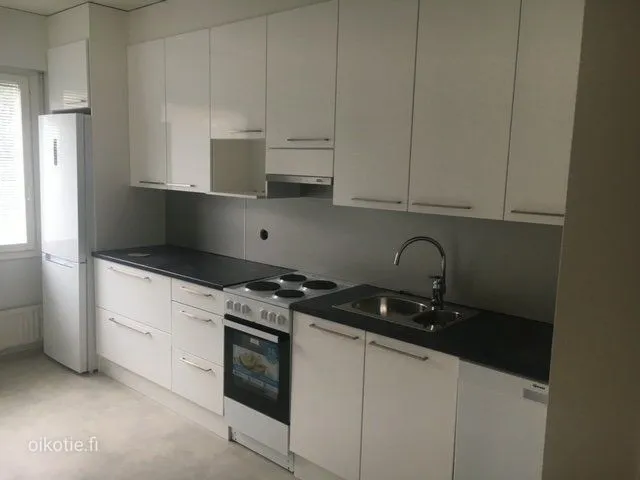 Köök - Renovated Apartment with Balcony in Seinäjoki