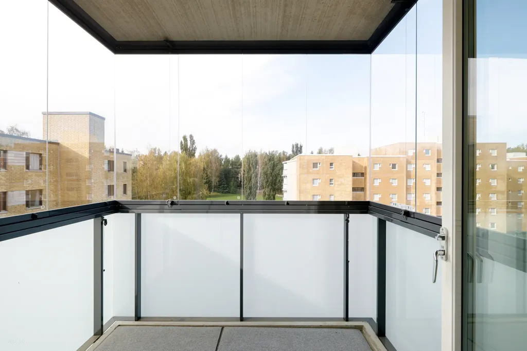 Balcon - Modern Flat with Balcony in Koivukylä, Vantaa