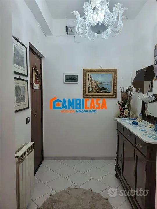 Entrée - 4-Bed Apartment with Terrace in Mondello