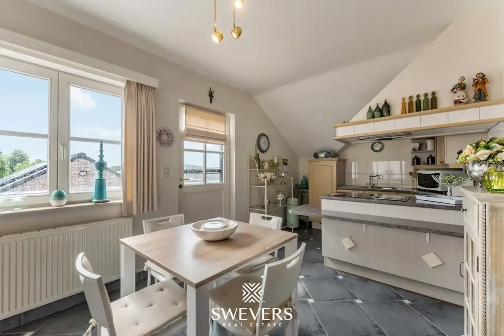 Salle à manger - Maison à Deux Unités avec Terrasse à Diepenbeek