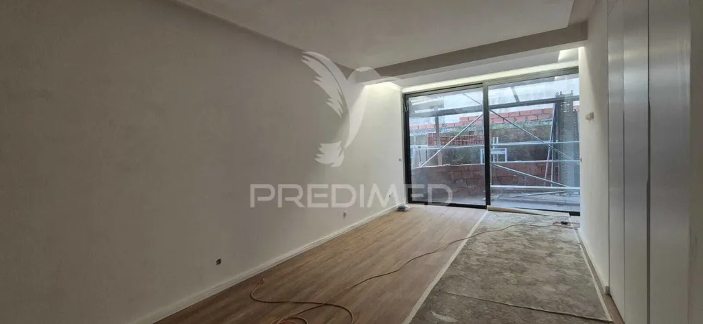 Pièces - New T1 Apartment with Garage in Braga