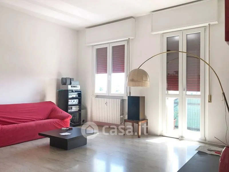 Soggiorno - Apartment with Balcony and Garage in Voghera