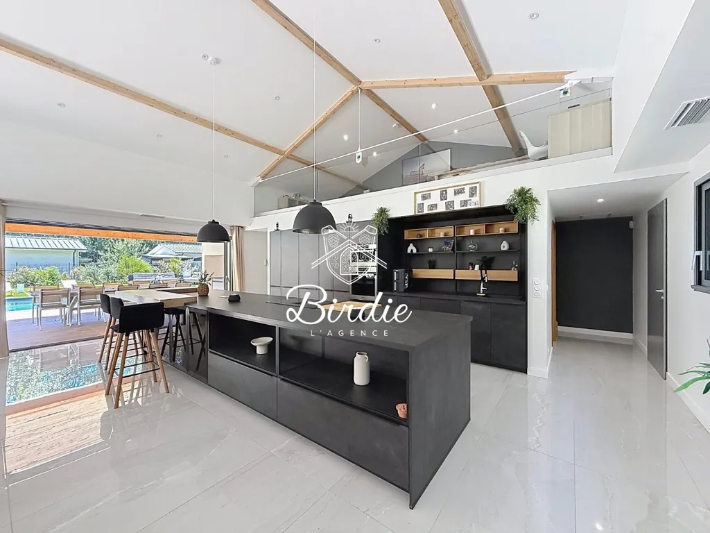 Cucina - Architectural Villa with Pool near Capbreton