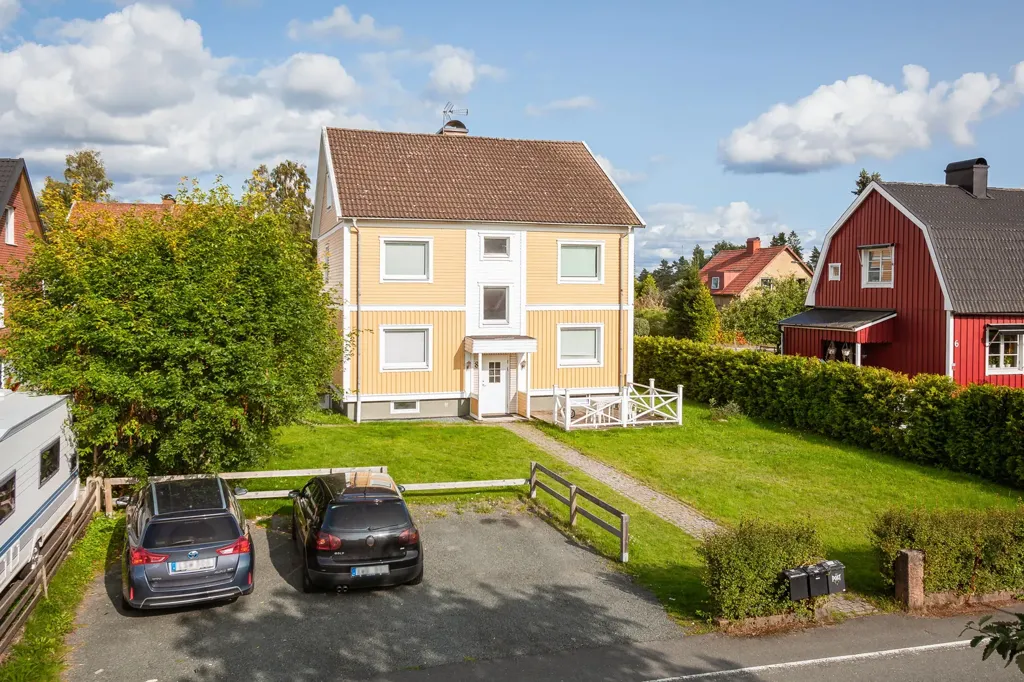 Välivaade - Three-Unit Rental House in Jönköping