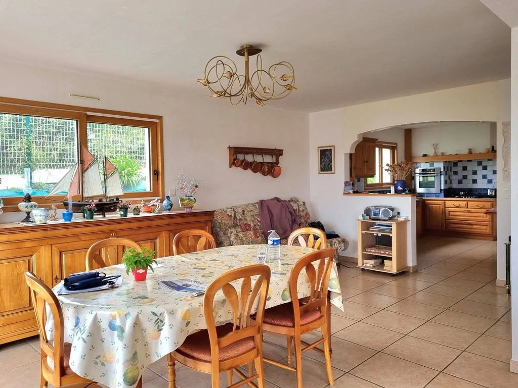 Söögituba - Contemporary House with Garden in Perros-Guirec