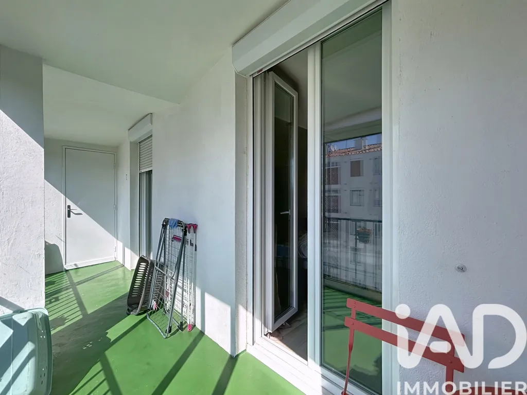 Balcon - Appartement Traversant avec Balcon à Perpignan