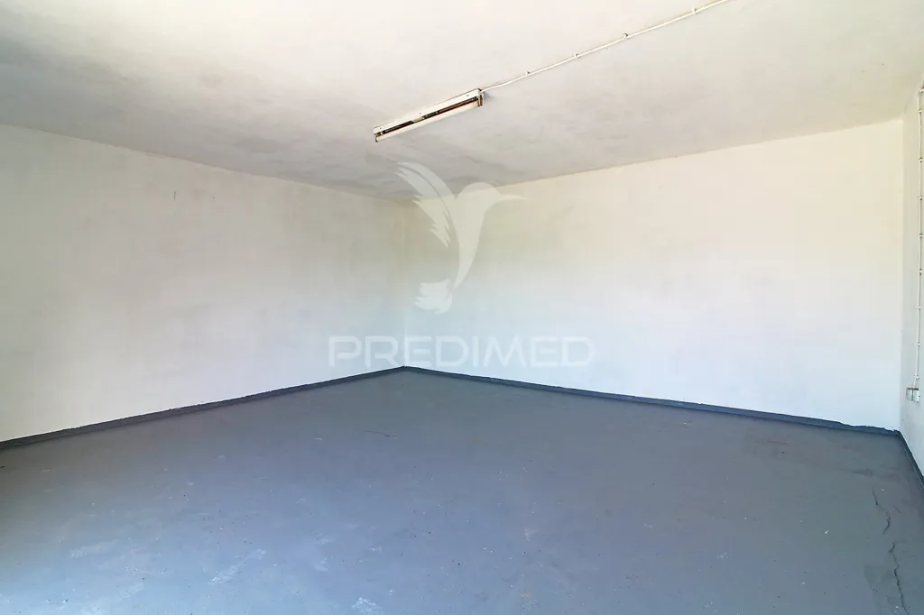 Garaaž - Detached Villa with Private Pool in Albufeira