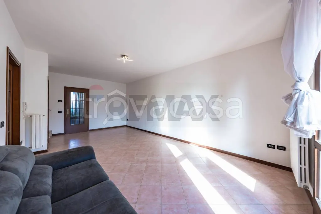 Séjour - Energy-Efficient Semi-Detached Villa in Vigarano Mainarda