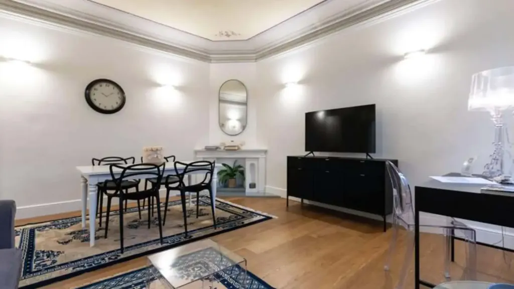 Modern Furnished Studio in Florence Centre