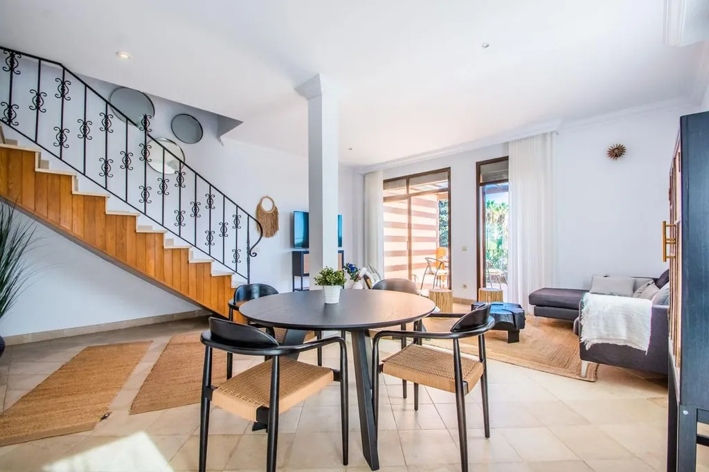 Salle à manger - Beachfront Penthouse with Jacuzzi in Estepona