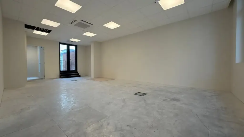 Stanze - Renovated Corner Office with Top Location on Meir, Antwerp