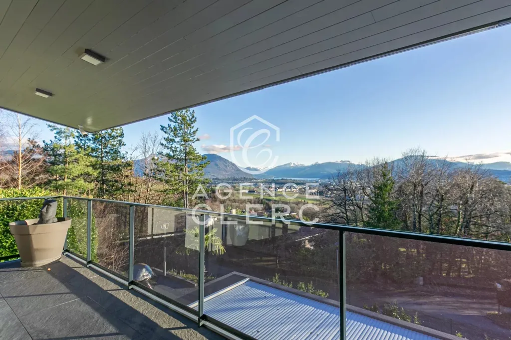 Balcon - Villa Contemporaine avec Vue Lac à Pringy