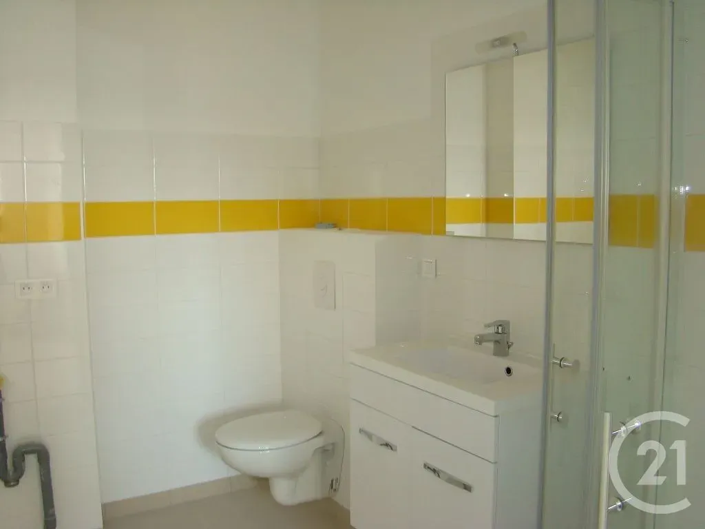 Salles de bain - Appartement Rénové à Hareville, Proche Vittel