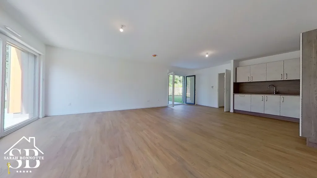 Séjour - Maison de Plain-Pied avec Terrasse à Kembs