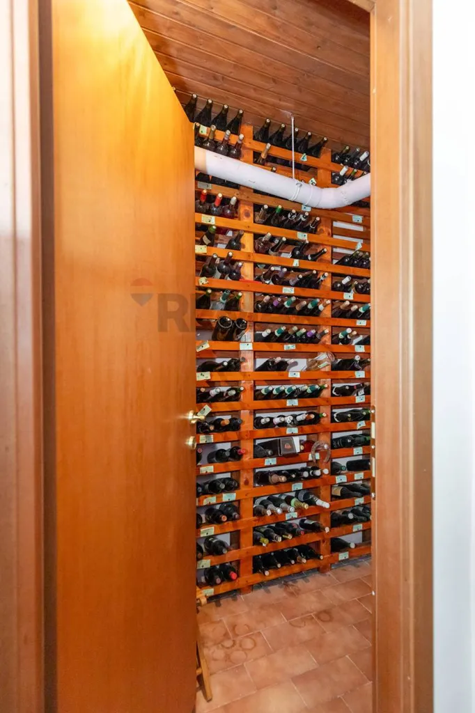 Maison 8 pièces à IT