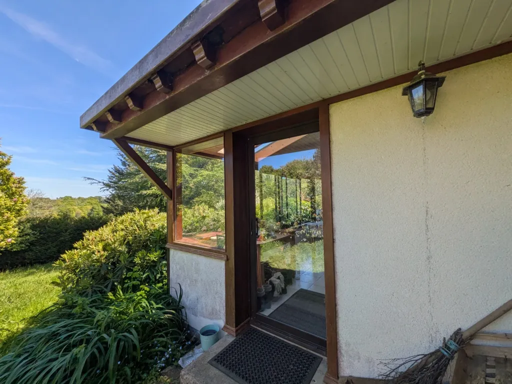 Aed - Bourgeois House with Ample Garden in Bubry