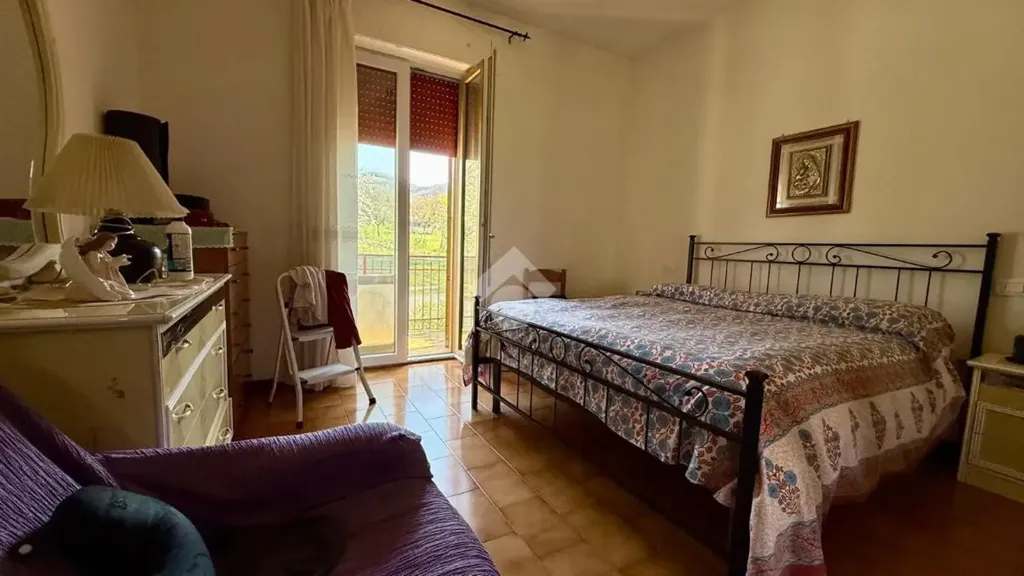 Magamistoad - First Floor Flat with Terraces in Padule, Gubbio