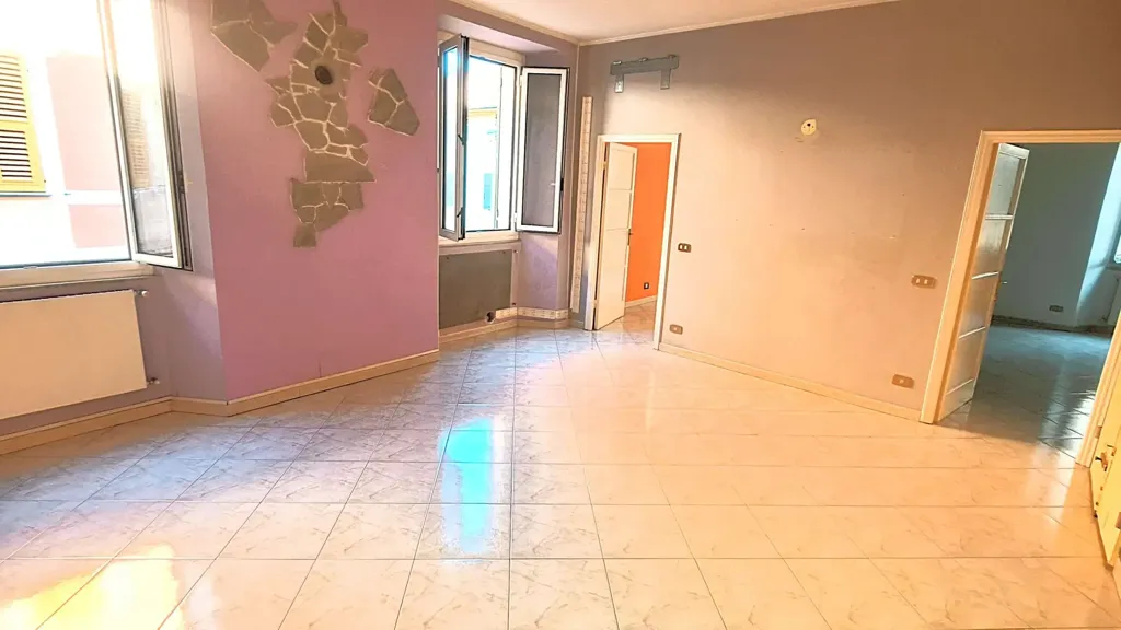 Toad - Spacious Apartment with Central Location in Campomorone