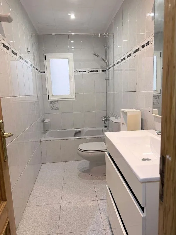 Salles de bain - Penthouse with East View in Eixample Nord