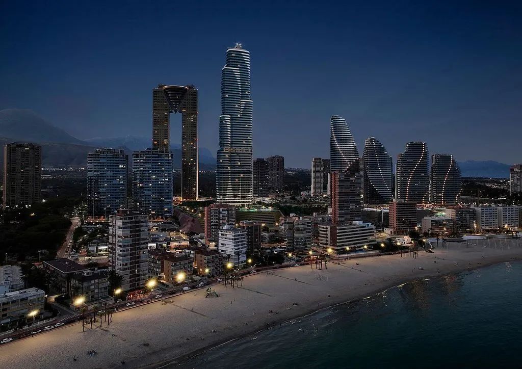 Apartment with Pool in Playa de Poniente, Benidorm