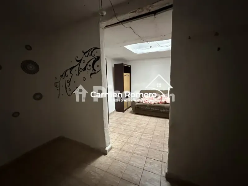Garage - Traditional Rustic House in Salamanca