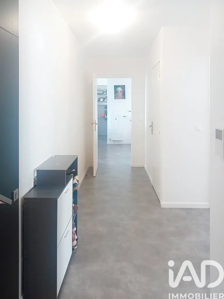 Entrée - Appartement T5 avec Balcon à Bagneux